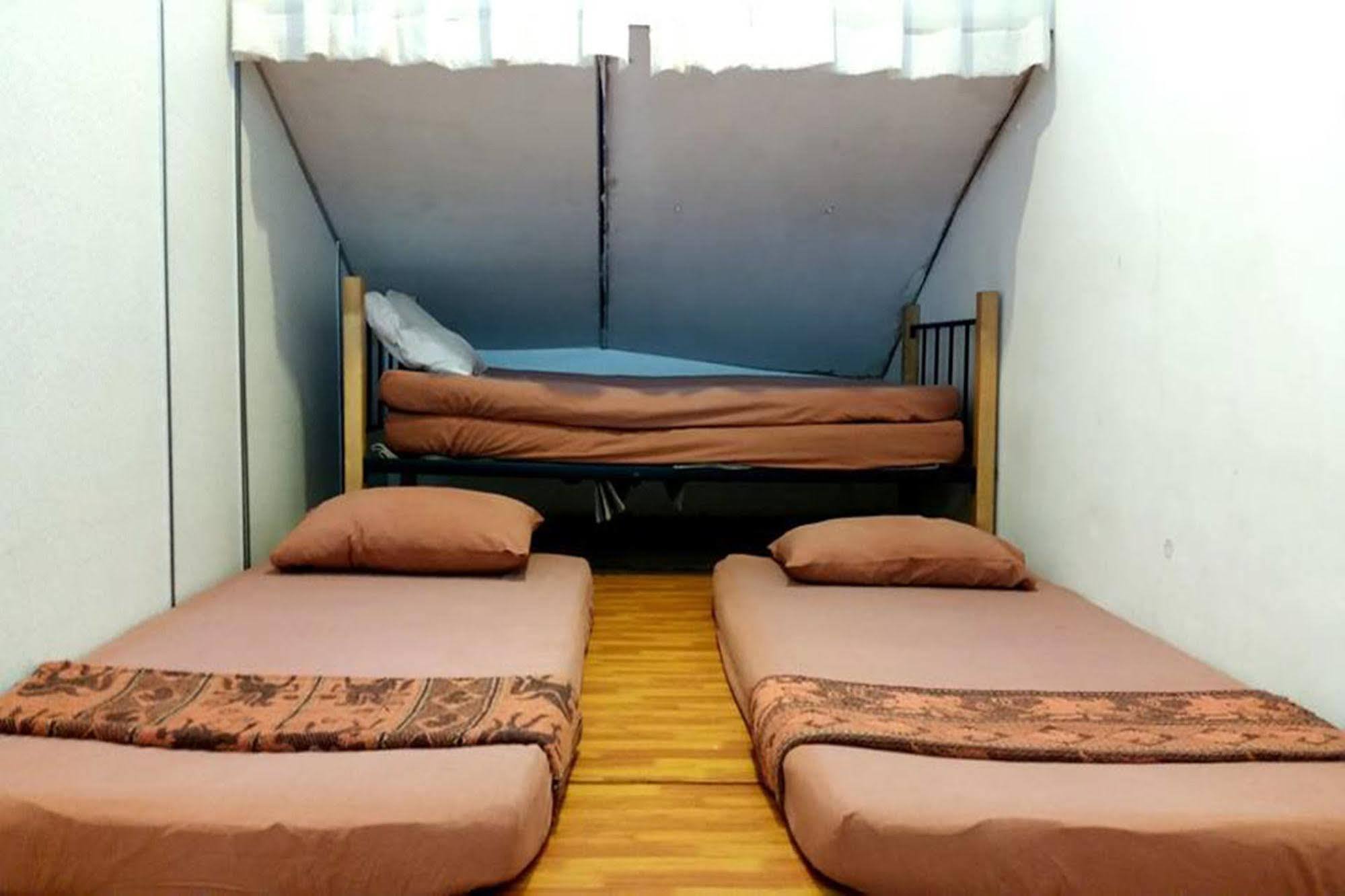 Hostel The Jiong House Melaka Zewnętrze zdjęcie