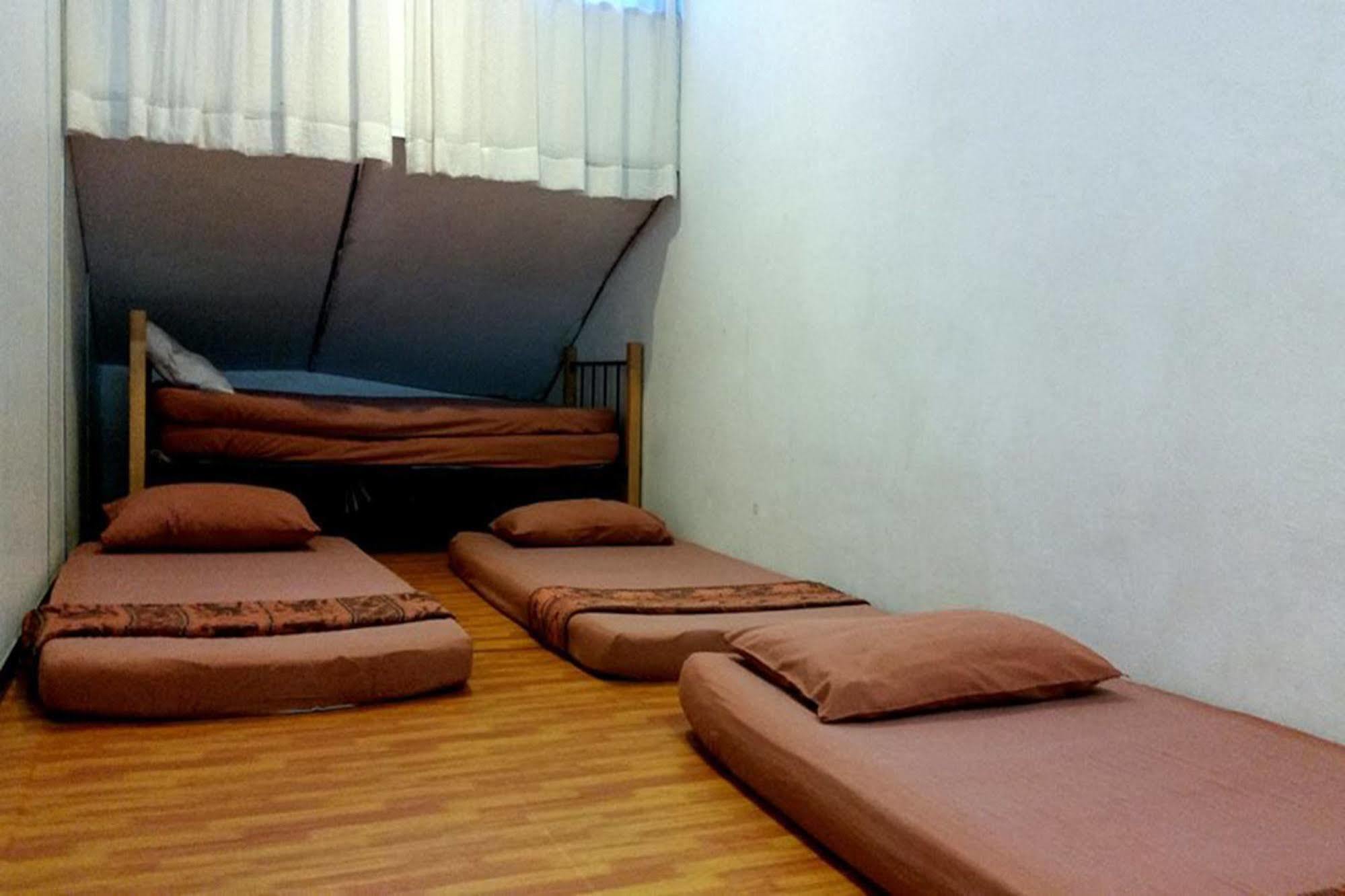 Hostel The Jiong House Melaka Zewnętrze zdjęcie